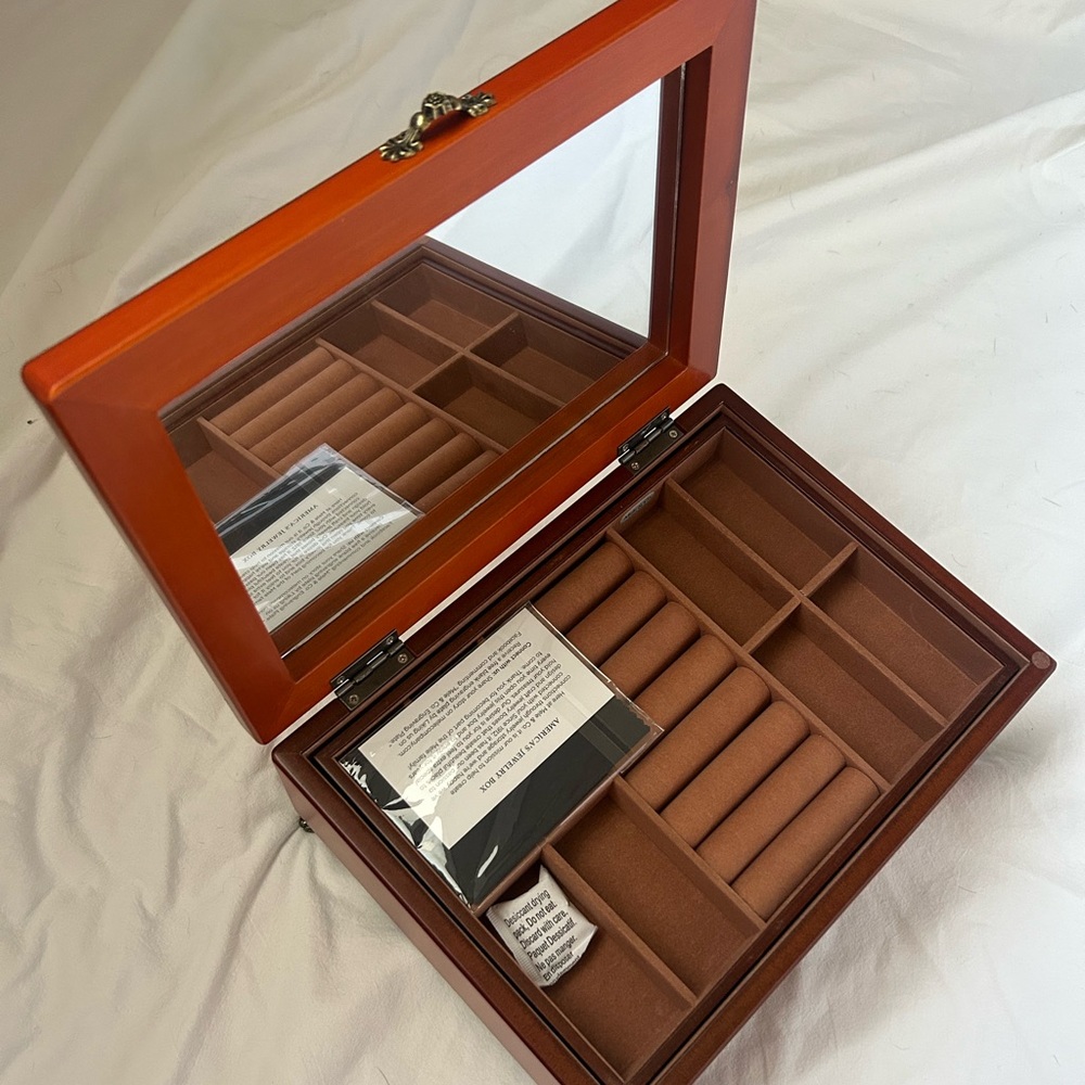 Mele & Co. Jewelry Box